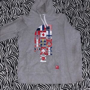 The North face pullover
